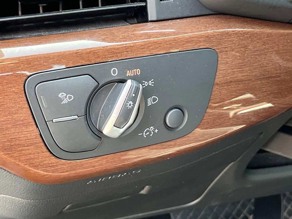 Used 2021 Audi A4 2.0T Premium Plus w/ Premium Plus Package AWD/4WD image 25