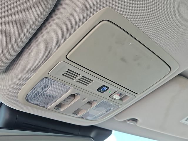 Used 2018 Honda Accord Touring image 30