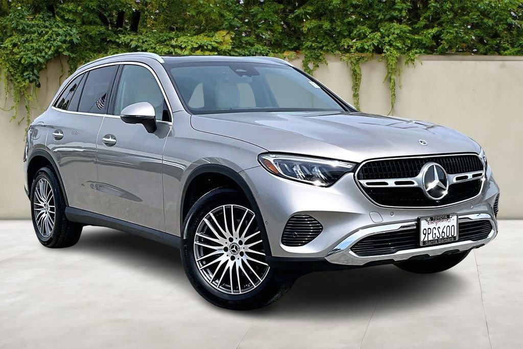 Used 2024 Mercedes-Benz GLC 300 image 1