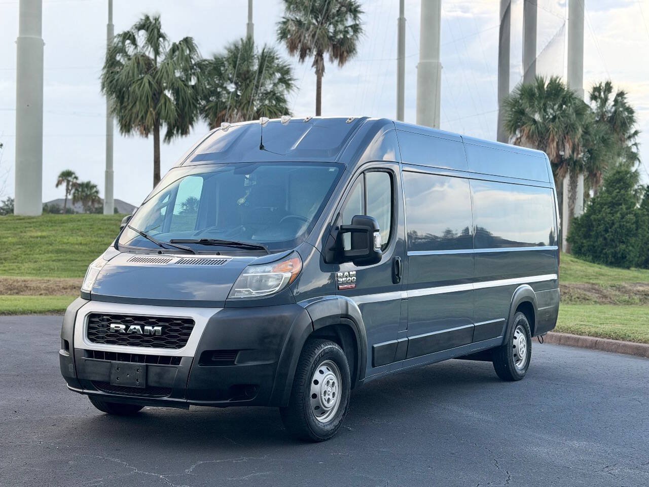 Used 2020 RAM ProMaster 3500 FWD image 1