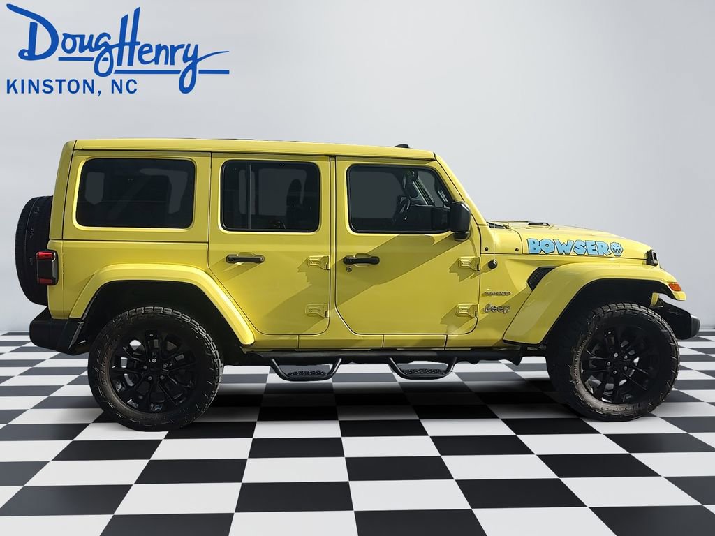 Used 2022 Jeep Wrangler Unlimited Sahara w/ Cold Weather Group AWD/4WD image 6
