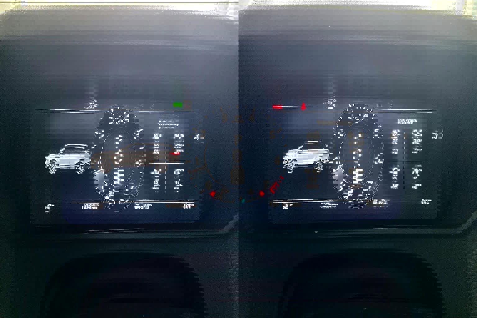 Used 2021 Land Rover Range Rover Velar R-Dynamic S image 25