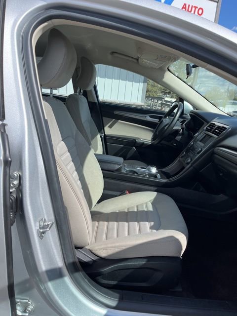 Used 2018 Ford Fusion S FWD image 34