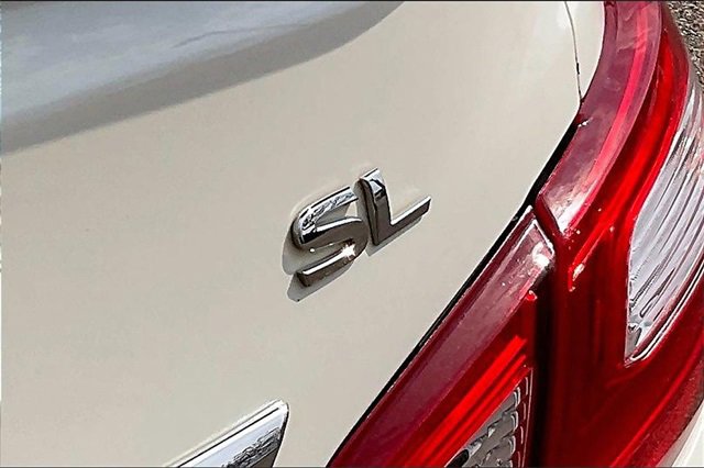 Used 2016 Nissan Altima 2.5 SL w/ Moonroof Package image 8
