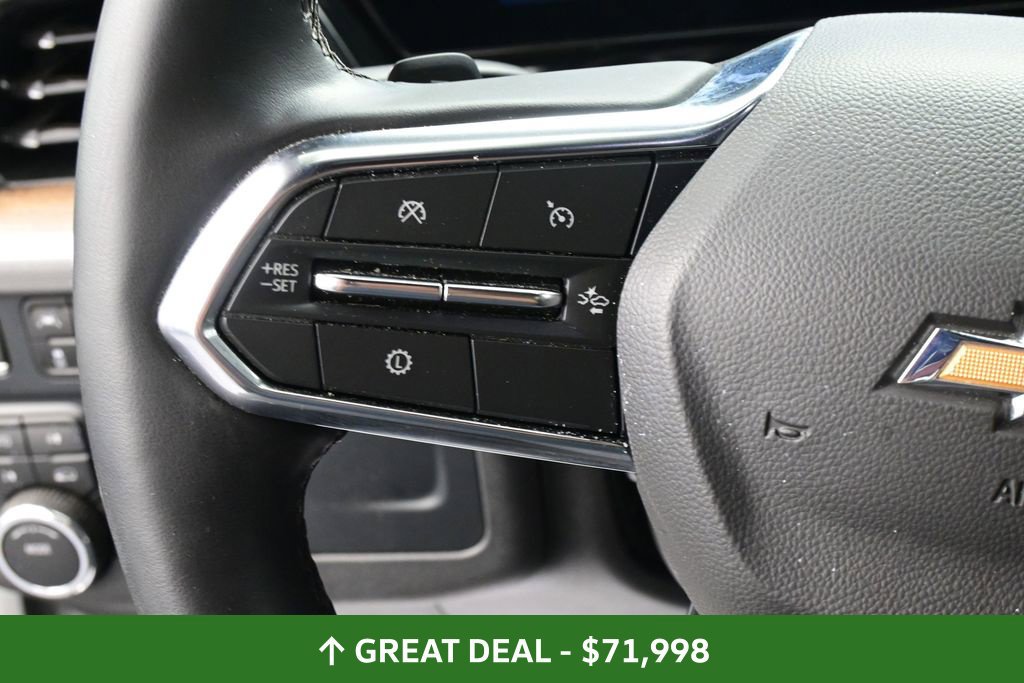 Used 2025 Chevrolet Suburban High Country AWD/4WD image 40
