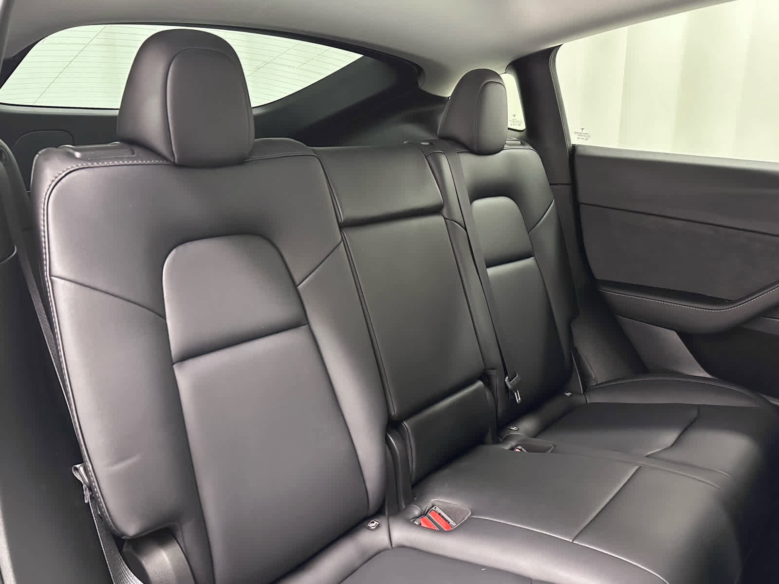 Used 2022 Tesla Model Y Performance image 22