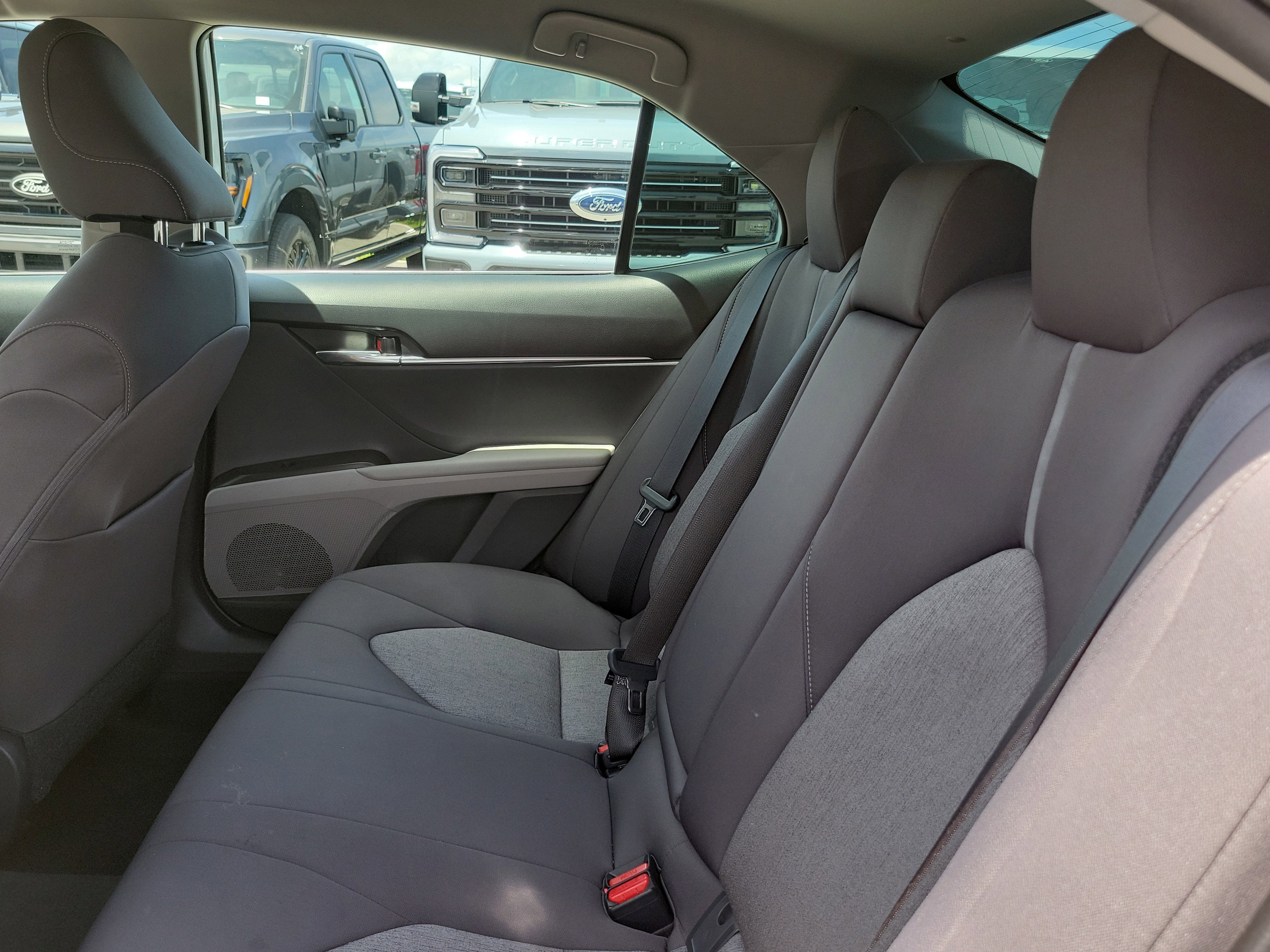 Used 2021 Toyota Camry LE FWD image 19