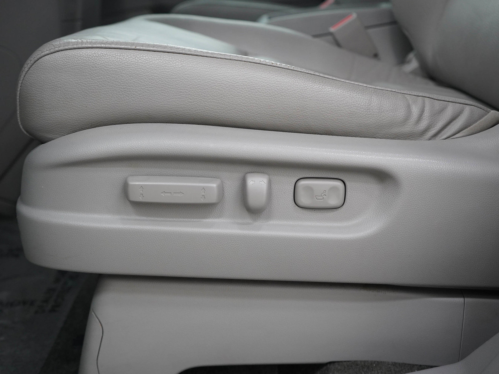 Used 2012 Honda Odyssey Touring image 32