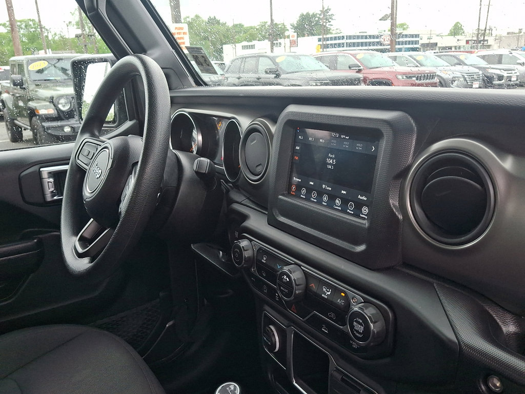 Used 2023 Jeep Gladiator Sport w/ Trailer Tow Package AWD/4WD image 12
