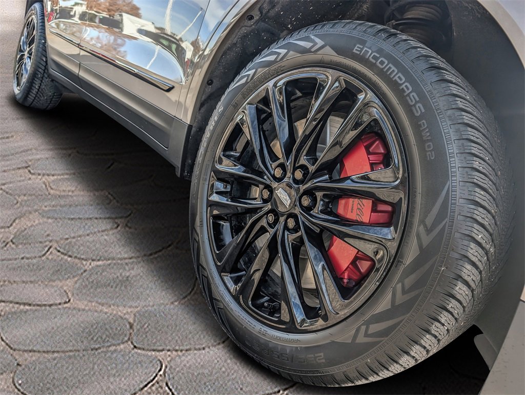 Used 2022 Cadillac XT5 Sportv w/ LPO, ONYX Package image 8