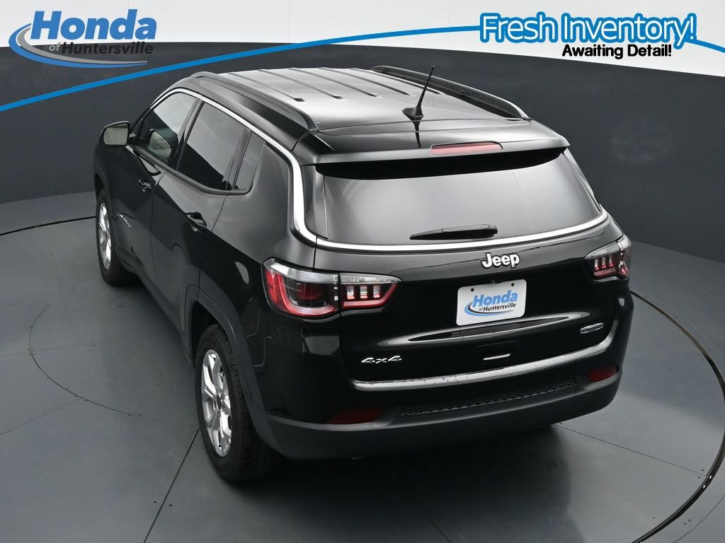 Used 2025 Jeep Compass Latitude AWD/4WD image 22