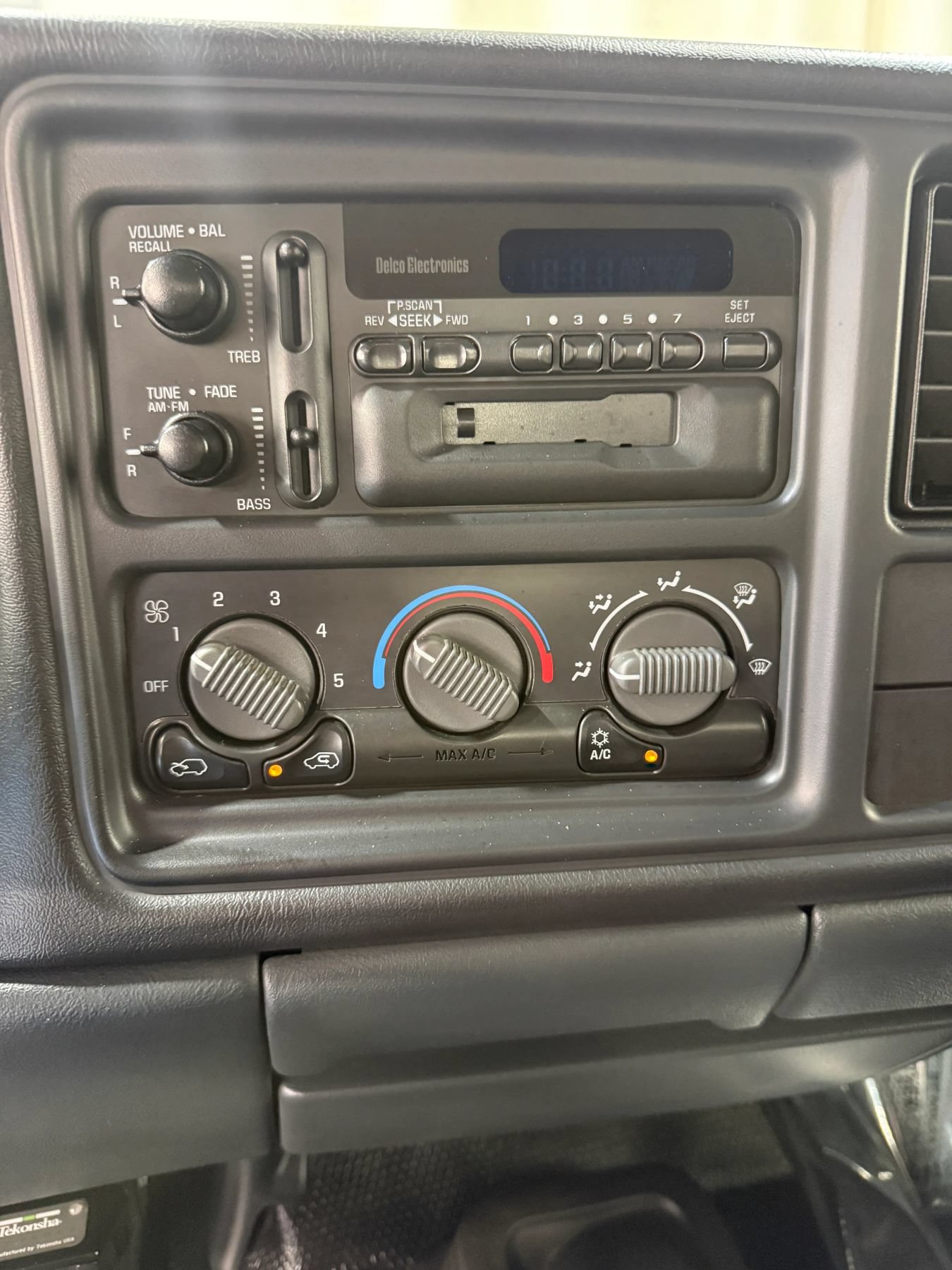 Used 1999 Chevrolet Silverado 2500 2WD Extended Cab w/ Exterior Appearance Pkg image 38