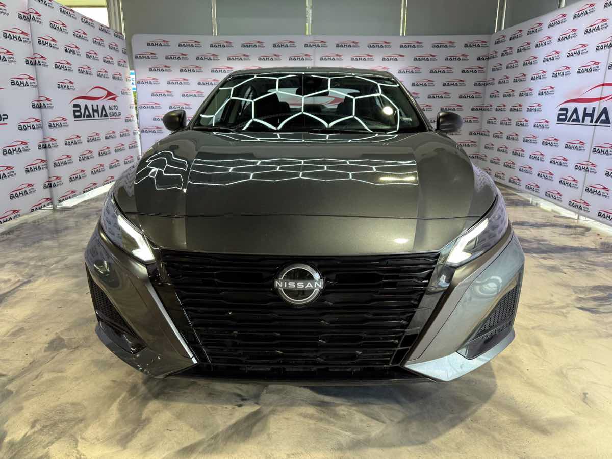 Used 2026 Nissan Altima 2.5 SV AWD/4WD image 3