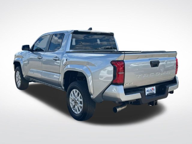 Used 2025 Toyota Tacoma SR5 AWD/4WD image 7