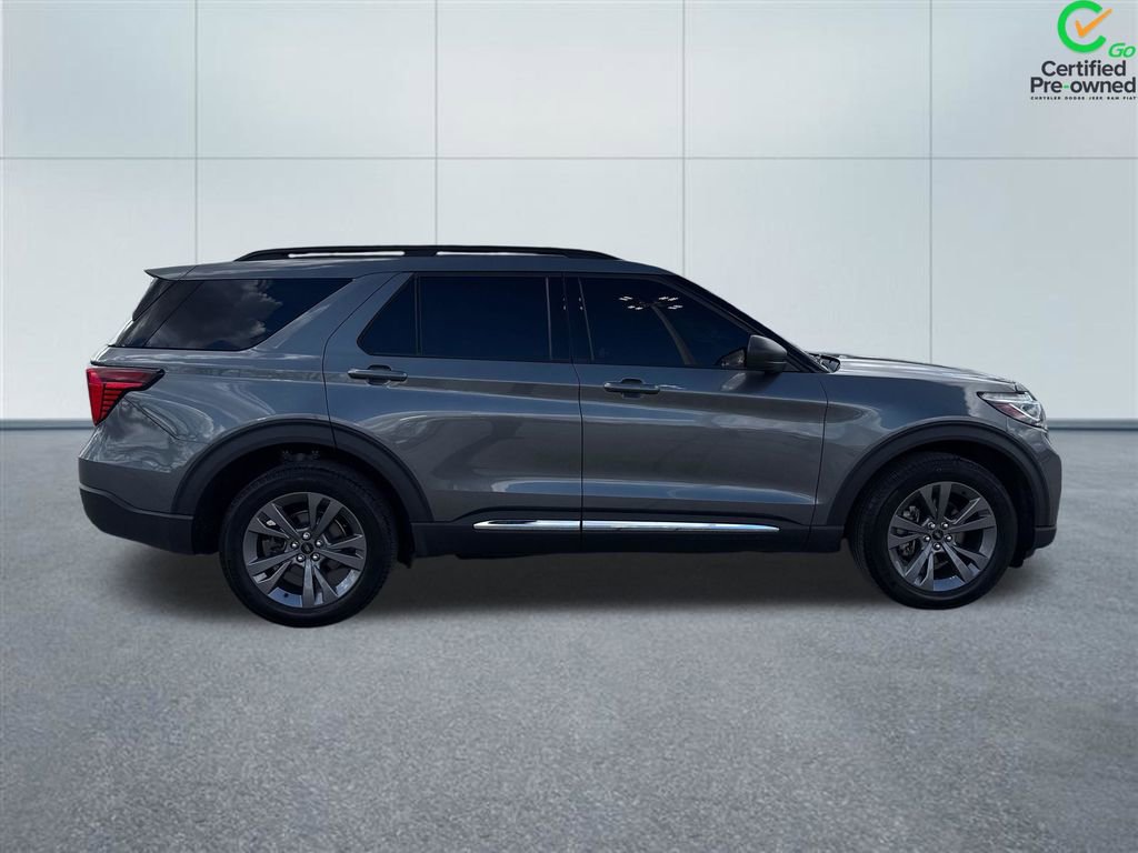 Used 2025 Ford Explorer Active w/ Active Comfort Package AWD/4WD image 8