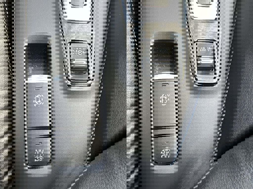 Used 2022 INFINITI QX50 Essential image 30