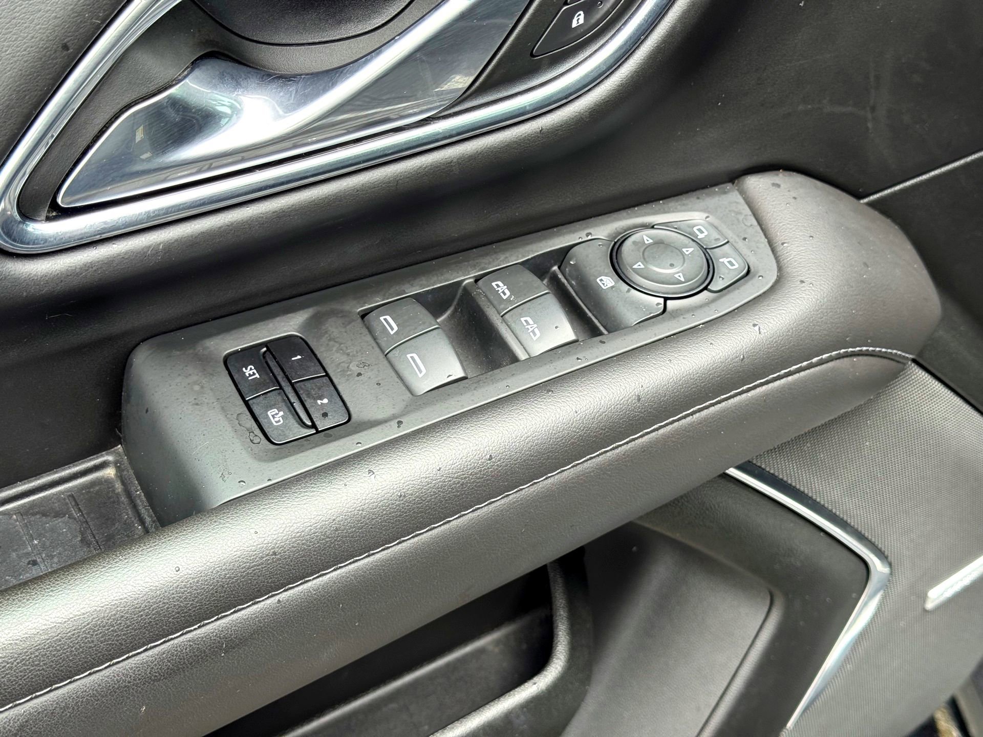 Used 2023 Chevrolet Suburban Z71 AWD/4WD image 16