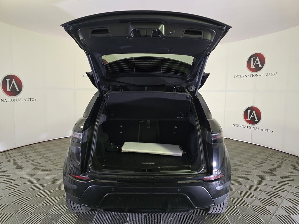 Used 2025 Land Rover Range Rover Evoque S image 8