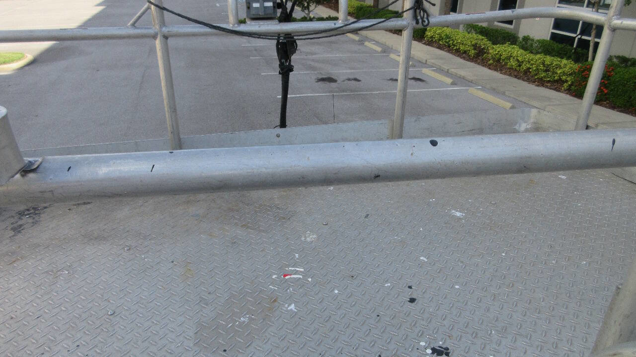 Used 2007 Ford F550 2WD Regular Cab Super Duty image 22