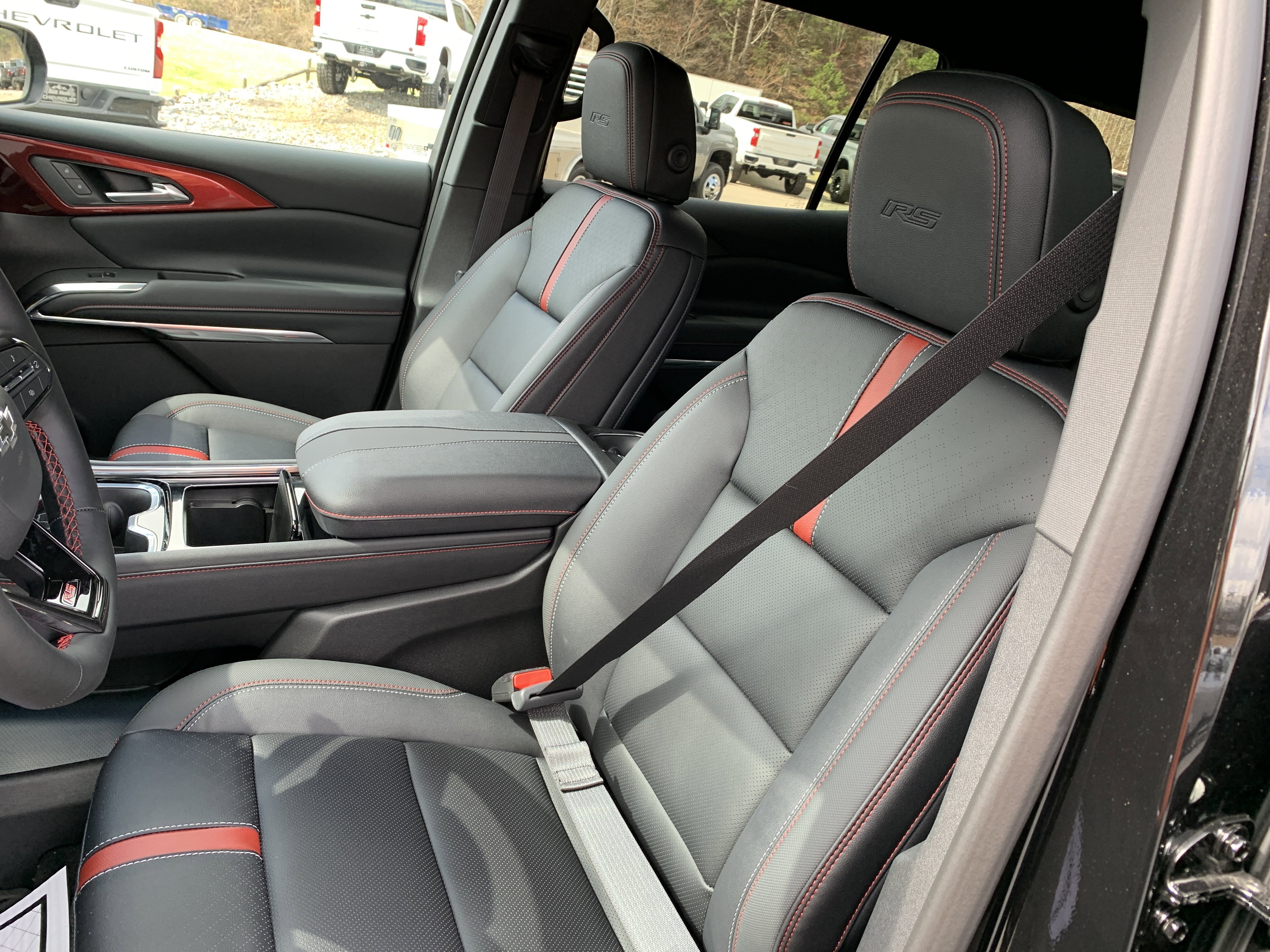New 2026 Chevrolet Traverse RS w/ LPO, Floor Liner Package image 11