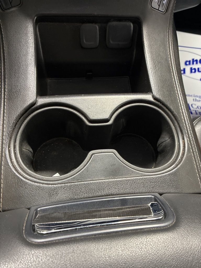 Used 2019 Chevrolet Suburban LT image 21