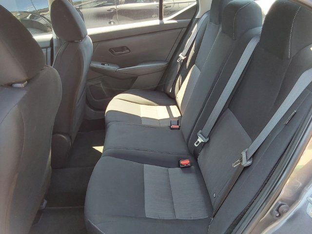 Used 2024 Nissan Sentra SV FWD image 12