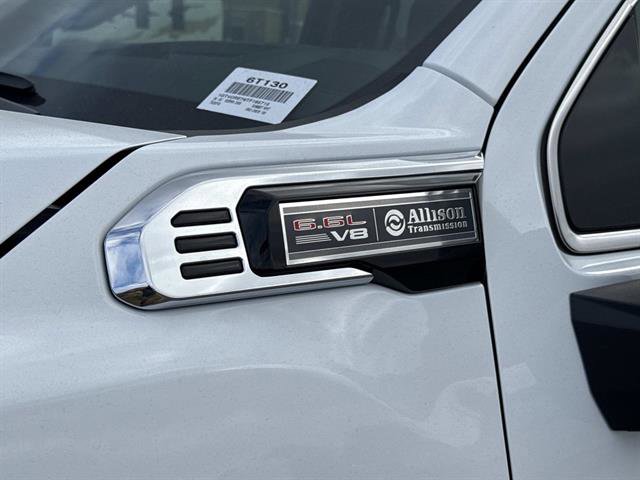 Used 2026 GMC Sierra 2500 Denali w/ Denali Reserve Package image 13