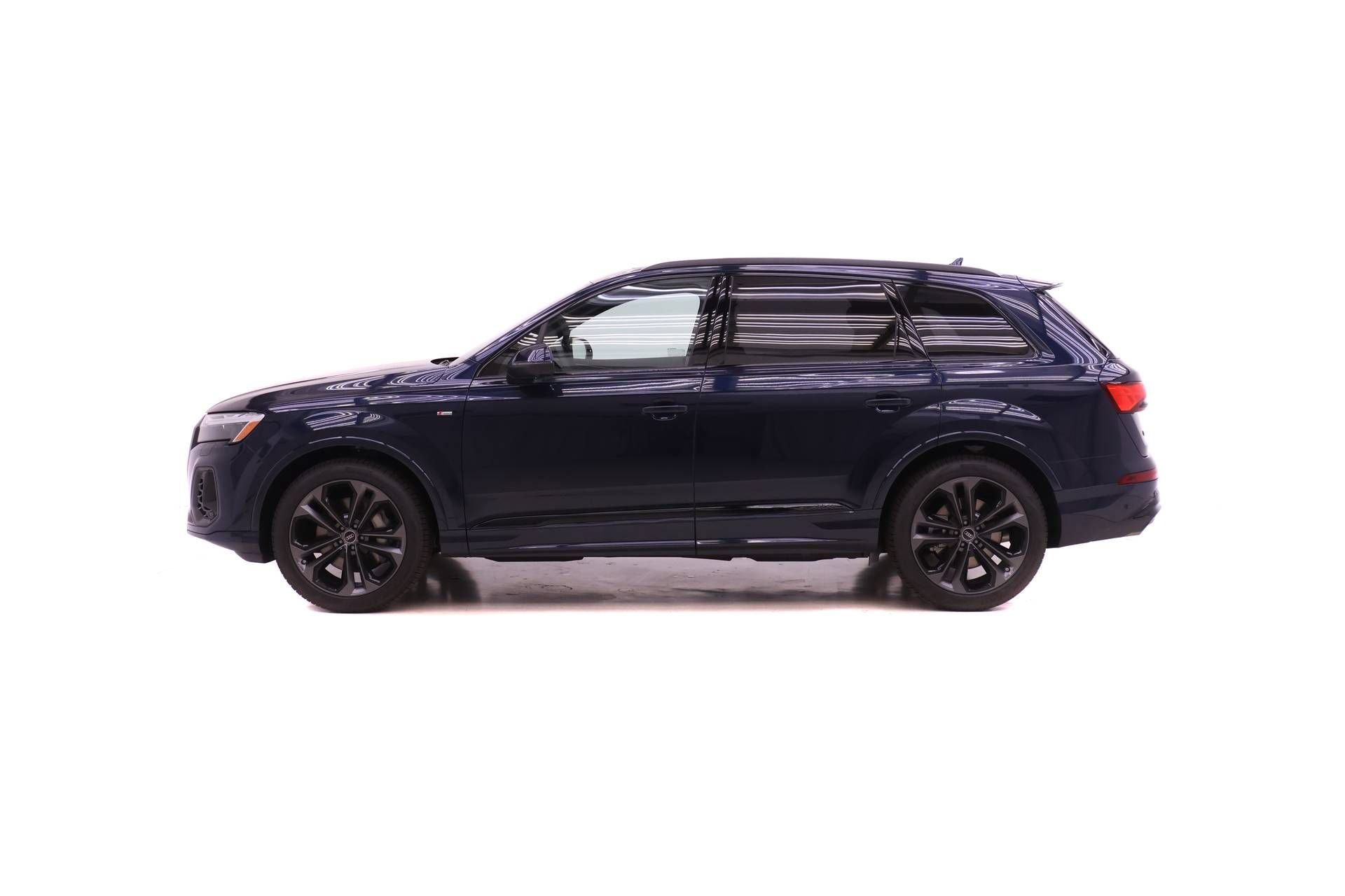 New 2026 Audi Q7 2.0T Premium AWD/4WD image 3