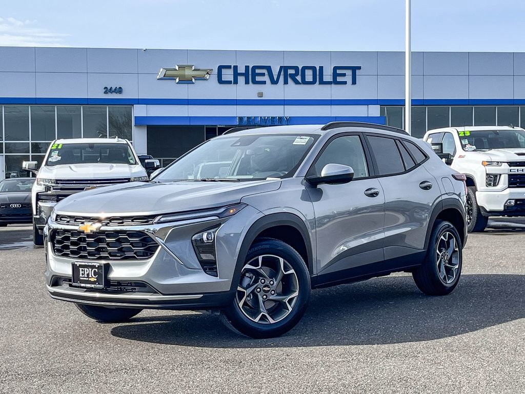 New 2026 Chevrolet Trax LT w/ Driver Confidence Package