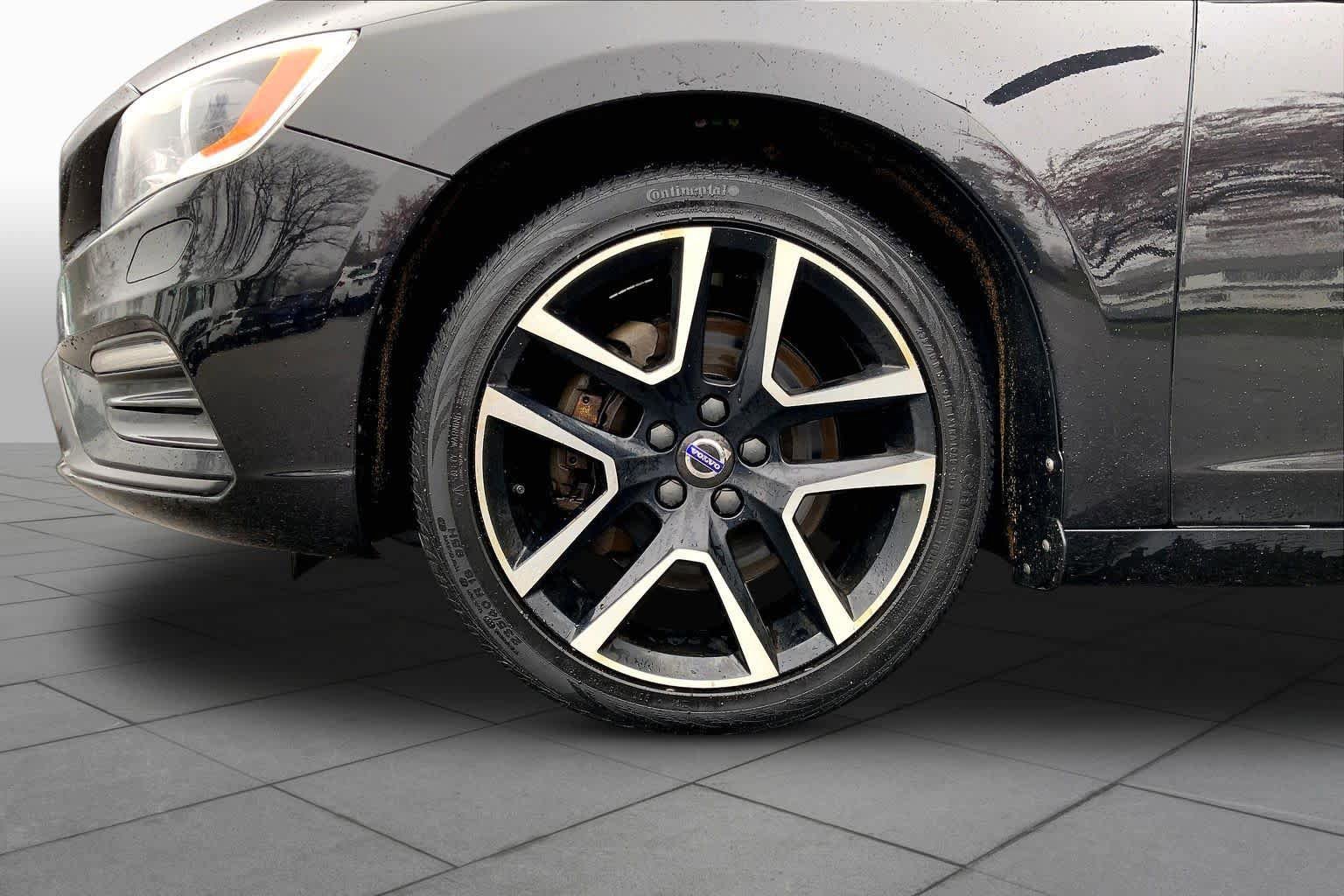 Used 2018 Volvo S60 T5 Dynamic w/ Vision Package AWD/4WD image 11
