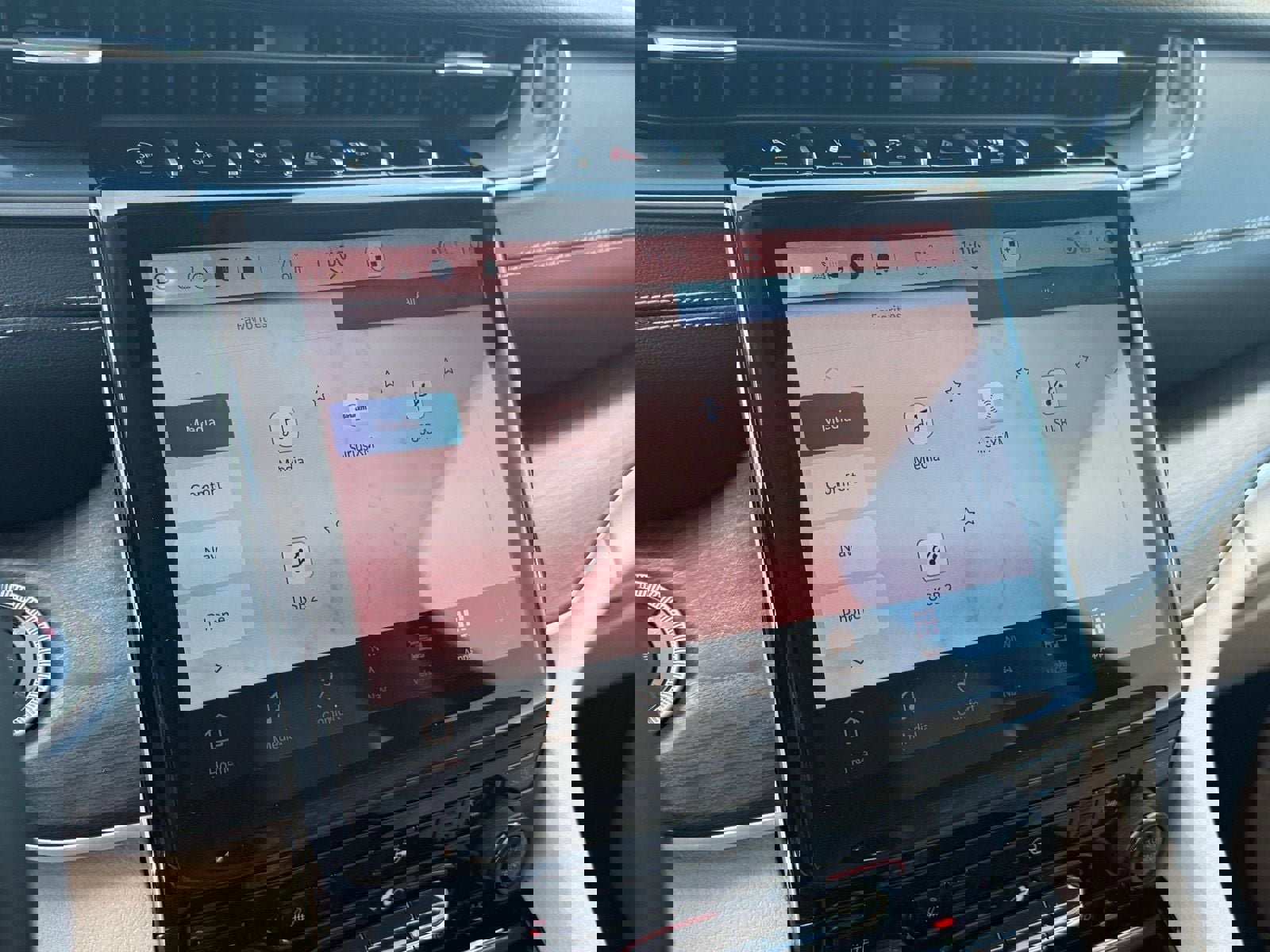 Used 2021 Jeep Grand Cherokee L Limited AWD/4WD image 22