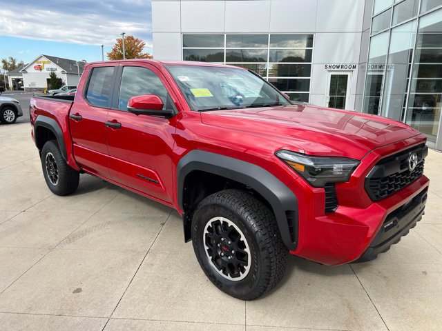 Used 2024 Toyota Tacoma TRD Off-Road w/ TRD Off Road Premium Package AWD/4WD image 2