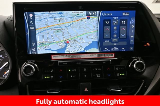 Used 2022 Toyota Highlander Limited AWD/4WD image 16