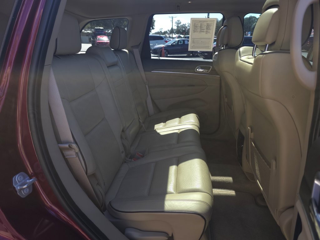 Used 2018 Jeep Grand Cherokee Overland RWD image 15