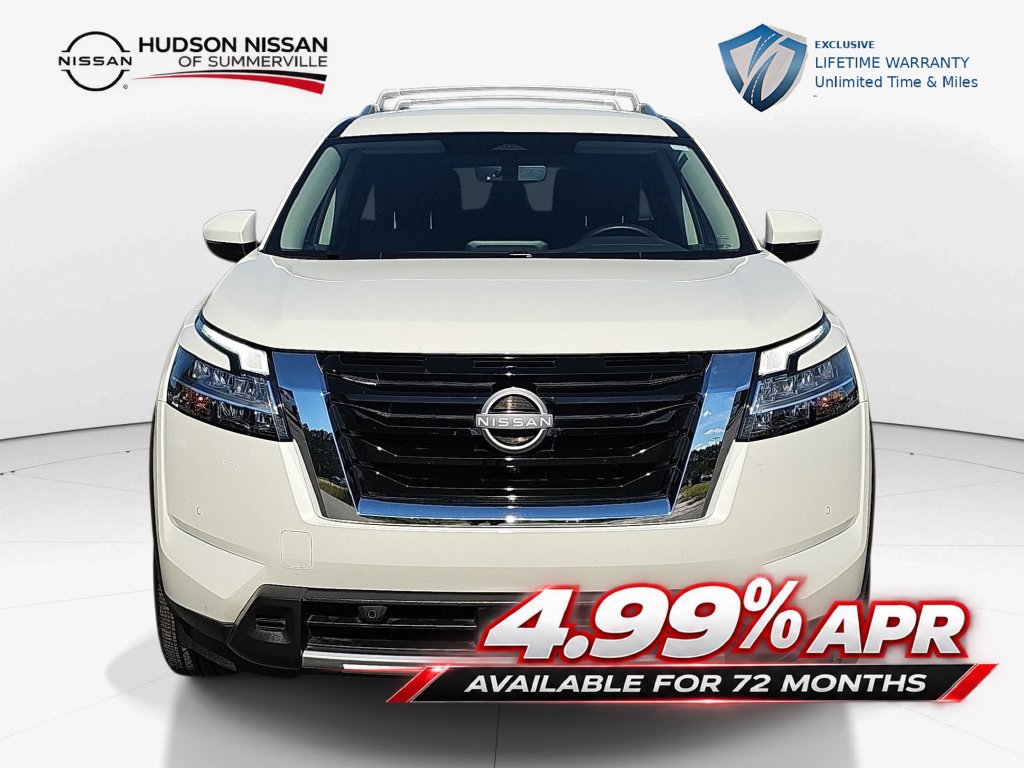Used 2024 Nissan Pathfinder SL AWD/4WD image 13