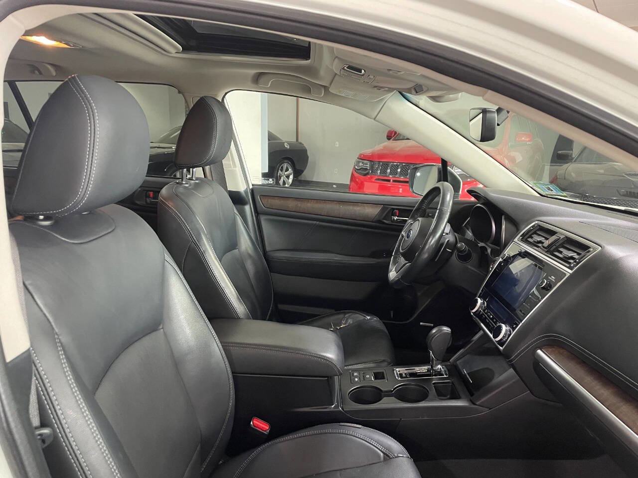 Used 2018 Subaru Outback 3.6R Limited image 31