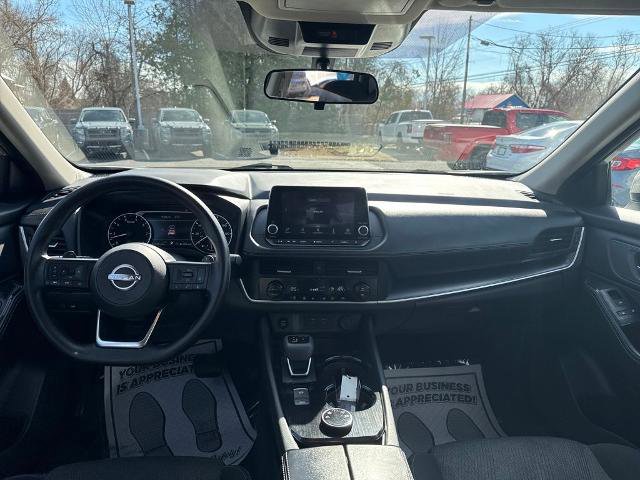 Certified 2024 Nissan Rogue SV AWD/4WD image 17