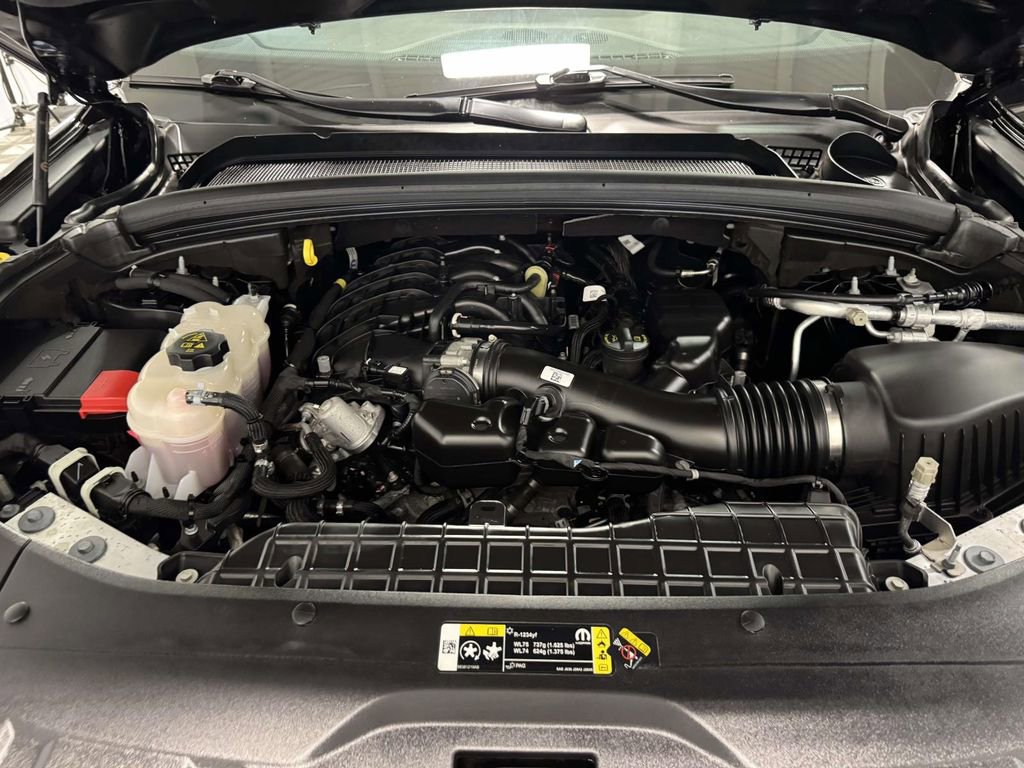 Used 2023 Jeep Grand Cherokee Limited image 30