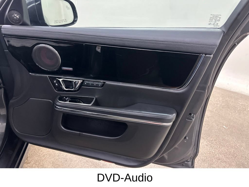 Used 2016 Jaguar XJ R-Sport AWD/4WD image 20