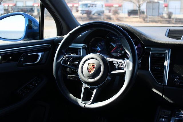 Used 2018 Porsche Macan Sport Edition image 21