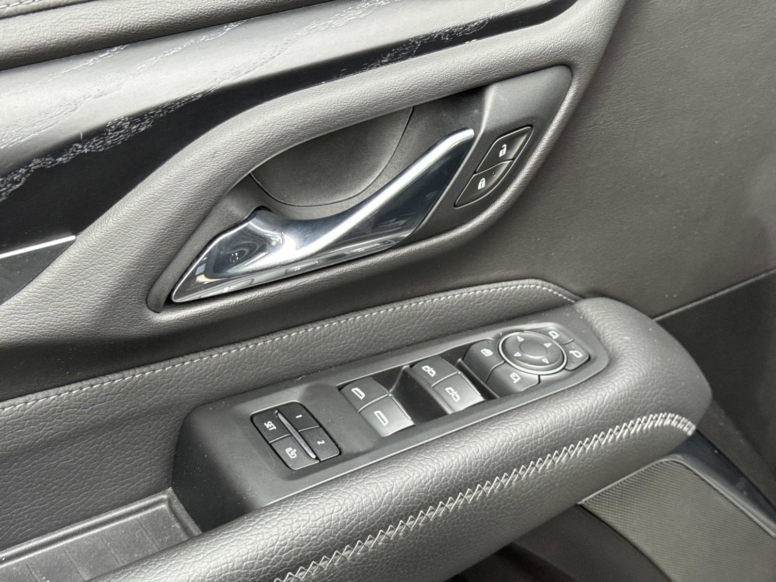 Used 2021 GMC Yukon XL Denali w/ Denali Ultimate Package image 21