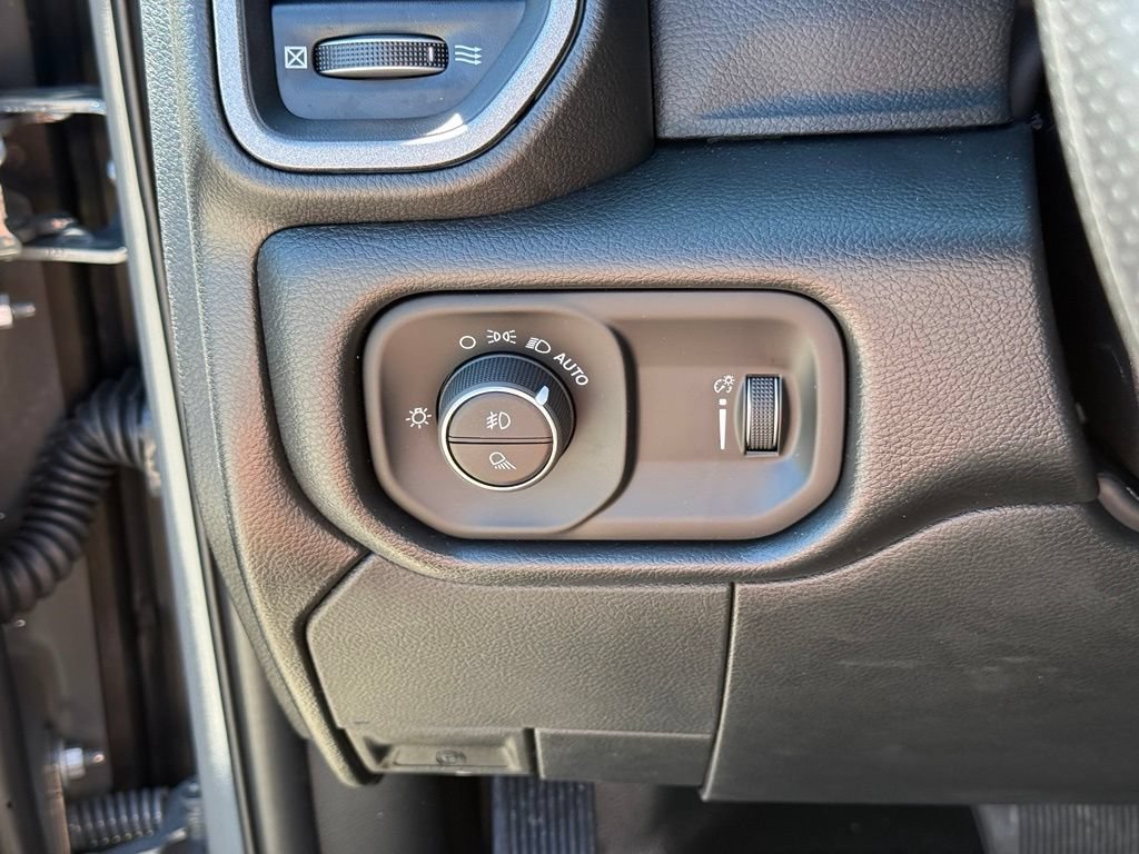 New 2026 RAM 3500 Tradesman AWD/4WD image 18