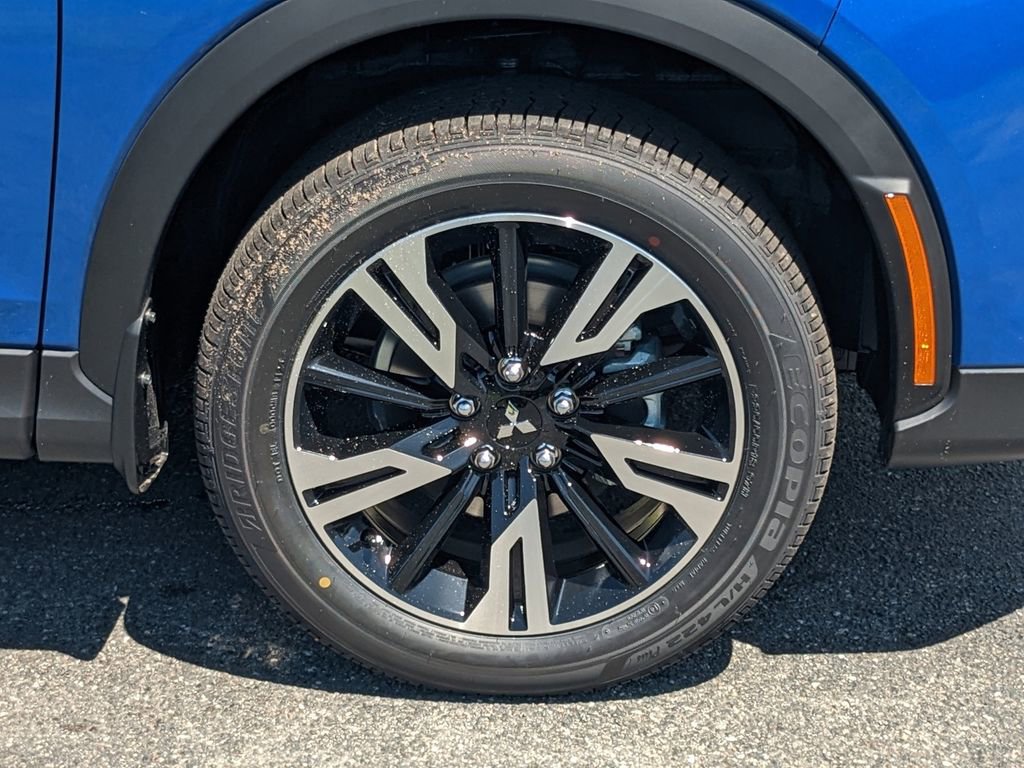New 2025 Mitsubishi Eclipse Cross SE image 11