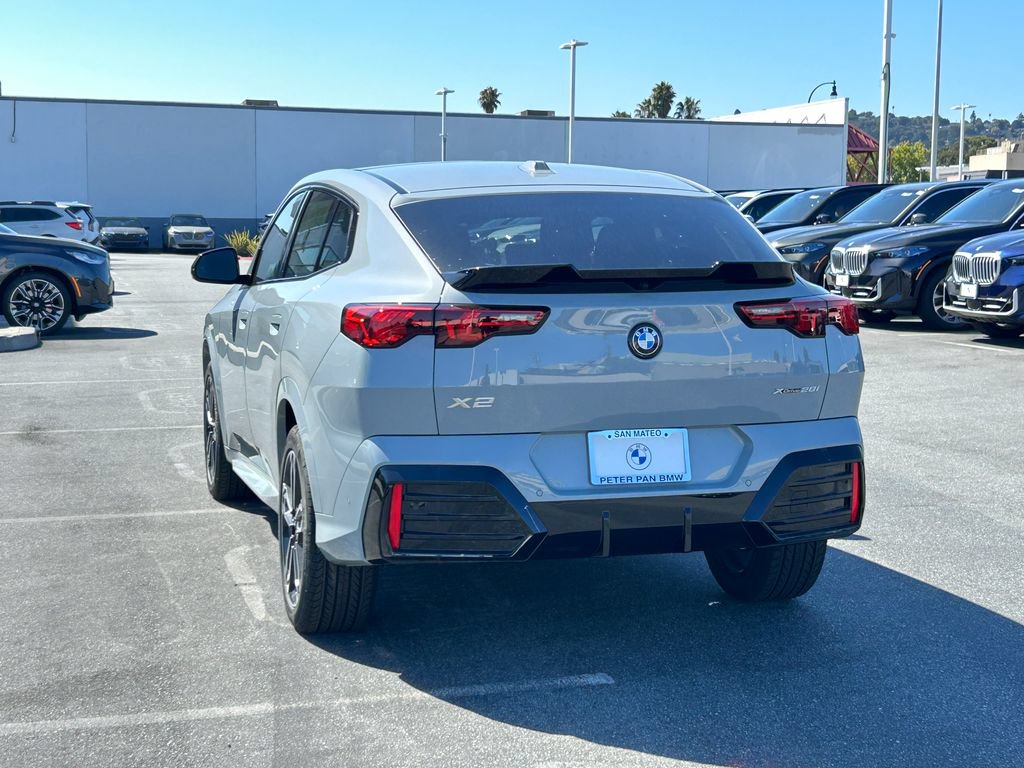 New 2026 BMW X2 xDrive28i w/ Technology Package AWD/4WD image 3