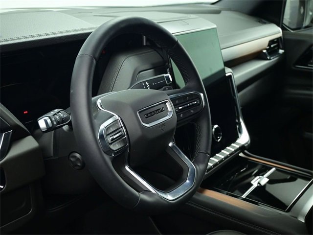 Used 2025 GMC Yukon XL Denali w/ Sun & Power Step Package image 13