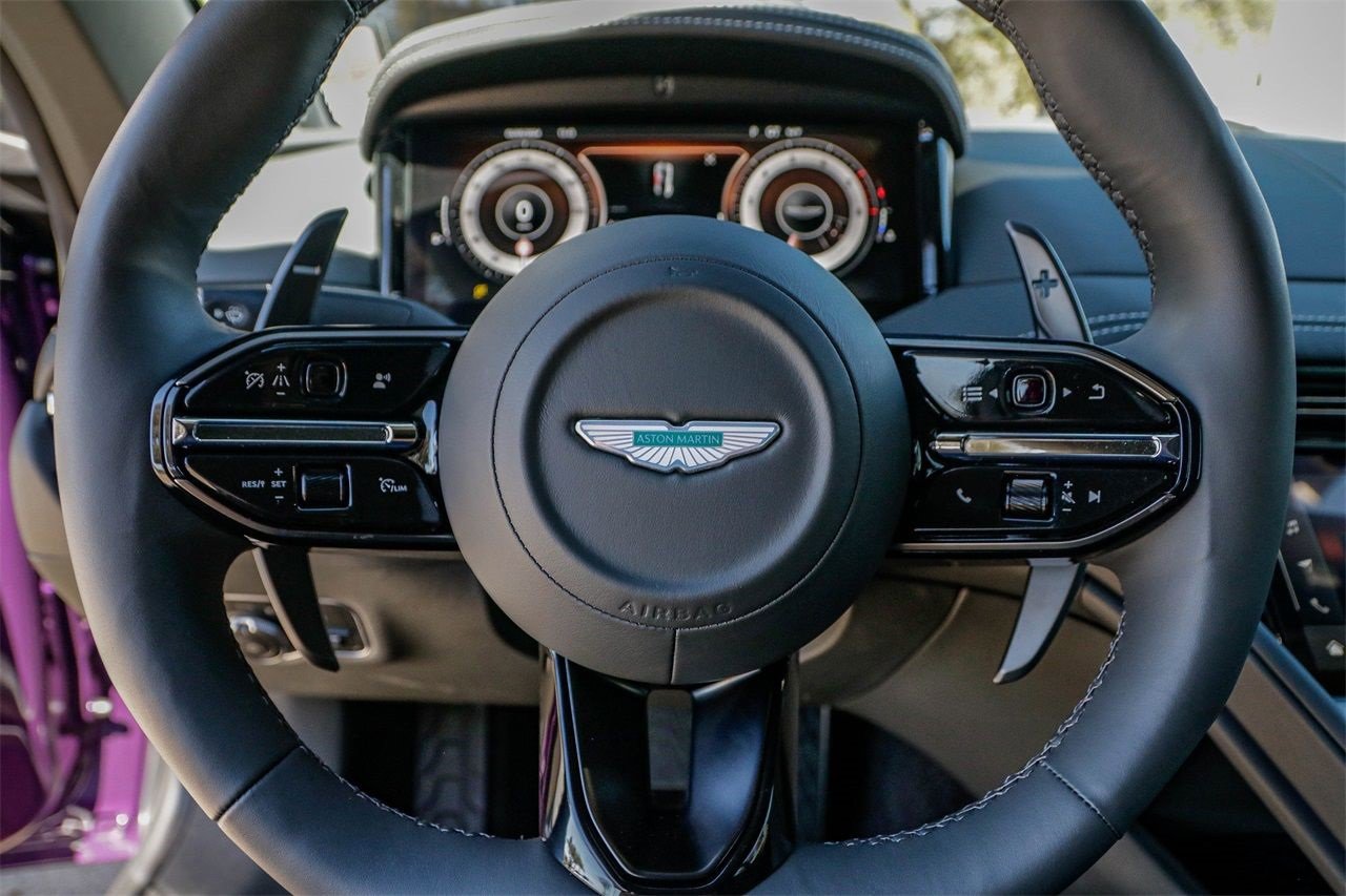 Used 2024 Aston Martin DB12 image 10