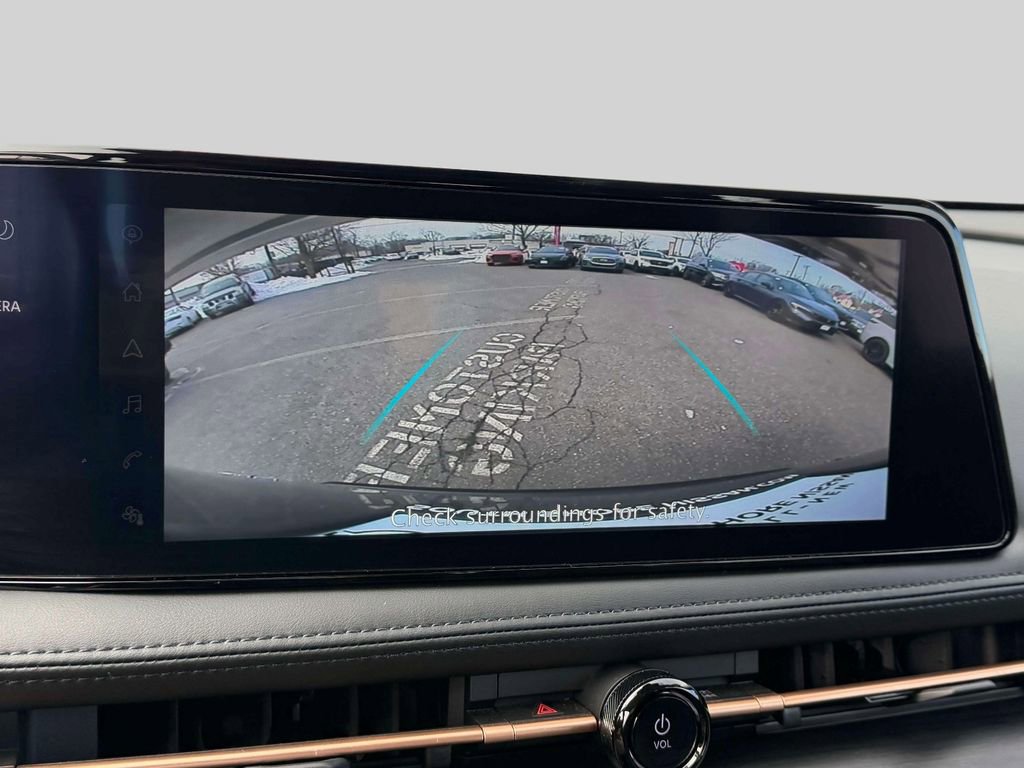 Used 2024 Nissan Ariya AWD image 29