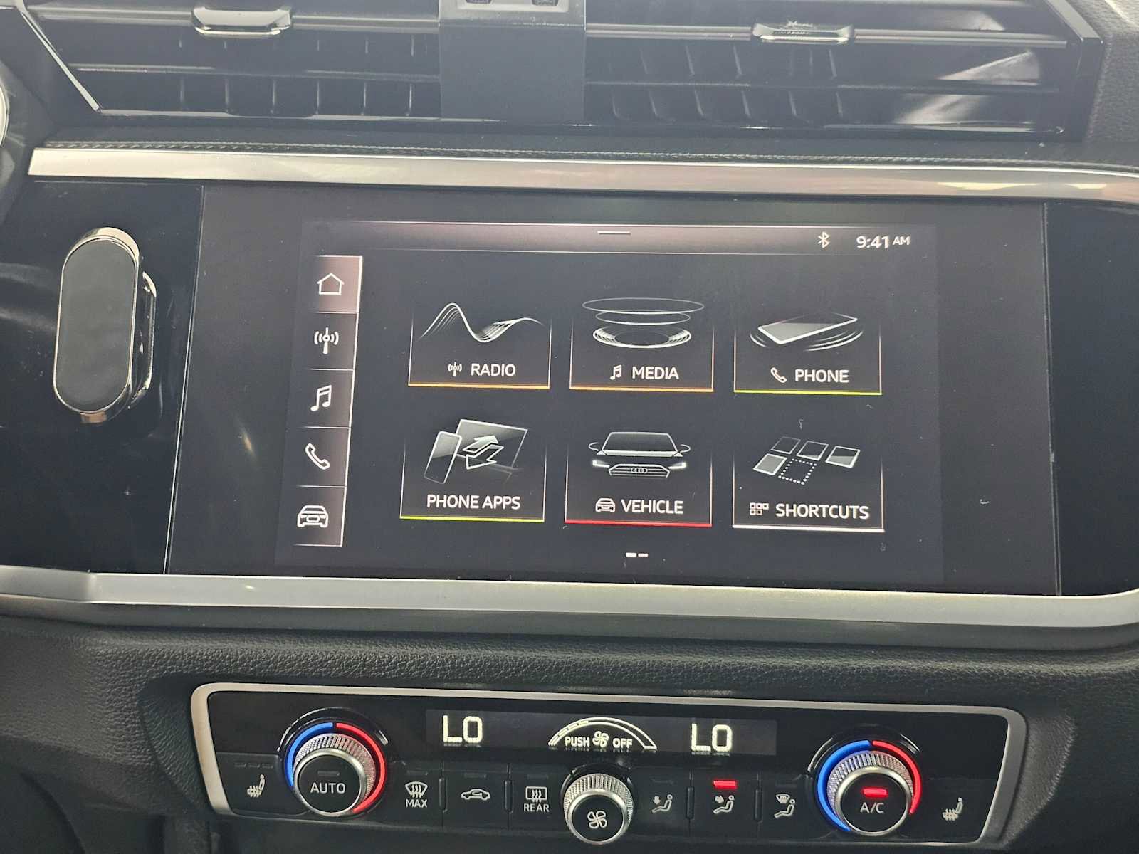 Used 2021 Audi Q3 2.0T Premium w/ Convenience Package AWD/4WD image 25