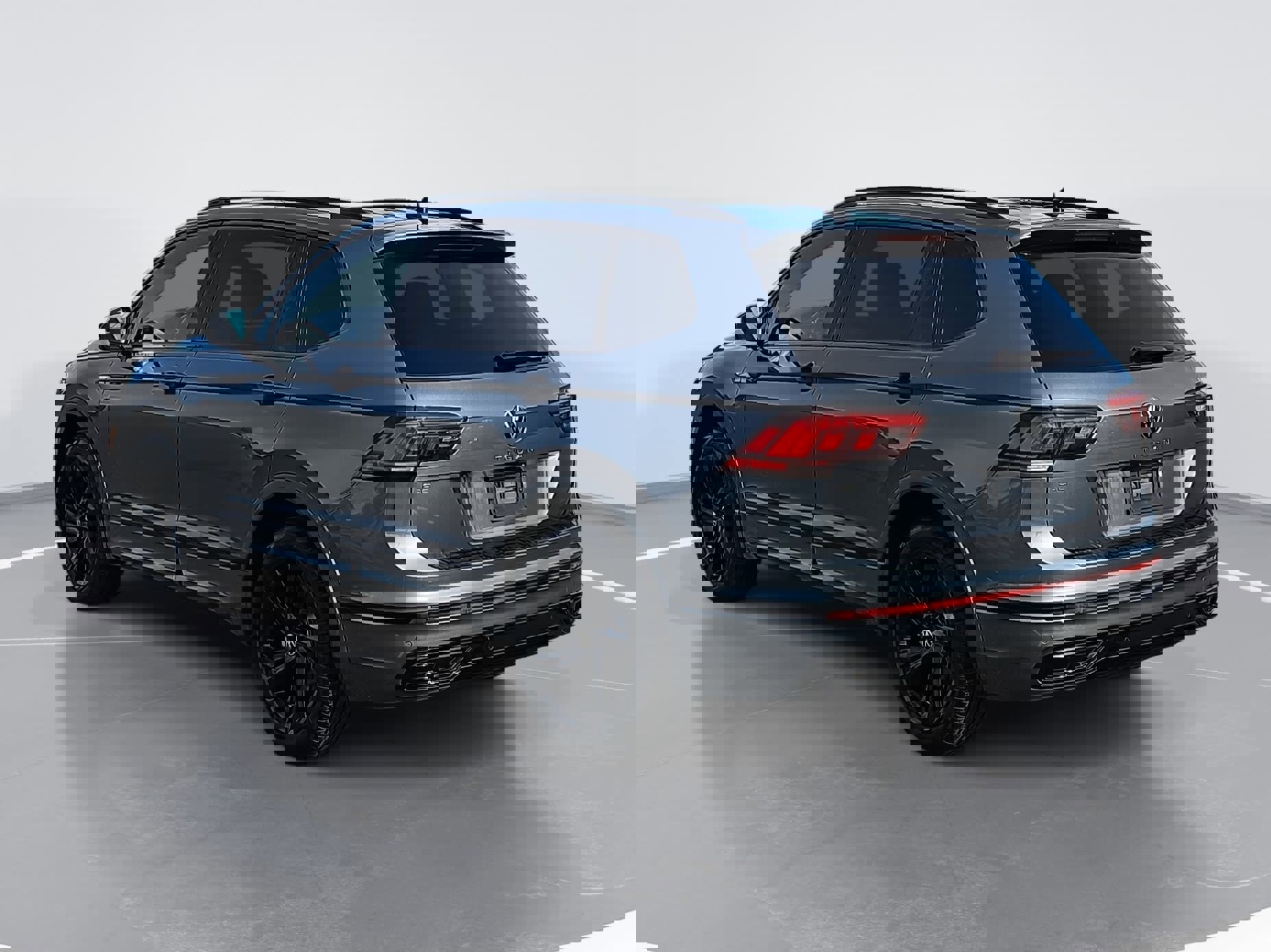 Used 2024 Volkswagen Tiguan SE R-Line image 5