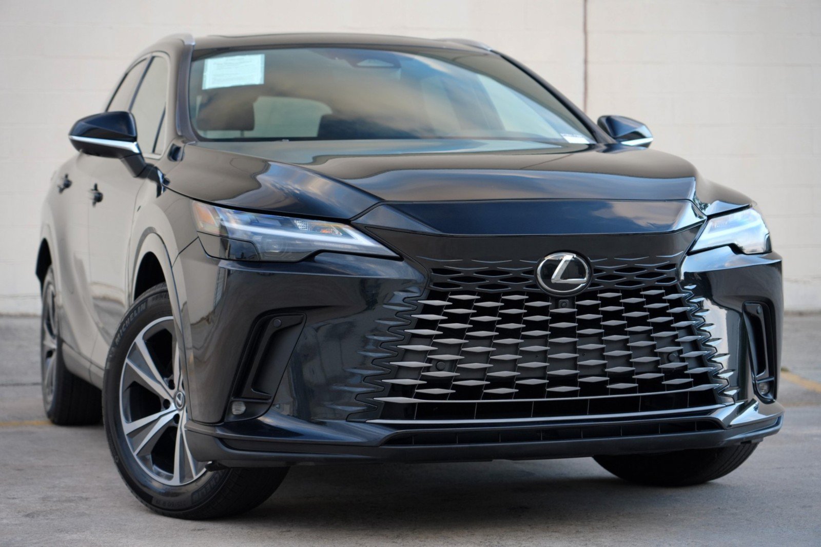 Used 2023 Lexus RX 350 Premium FWD image 4